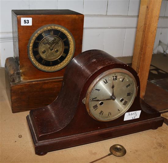 Admirals hat mantle clock